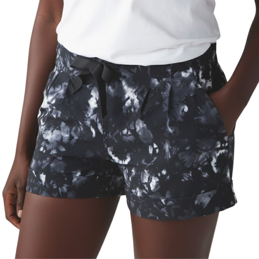 Lululemon Spring Break Away Short 8 Lightweight Casual Summer Training Black